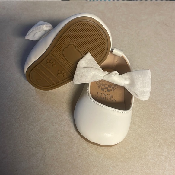 NWT baby Vince camuto ballet flats - Picture 3 of 5